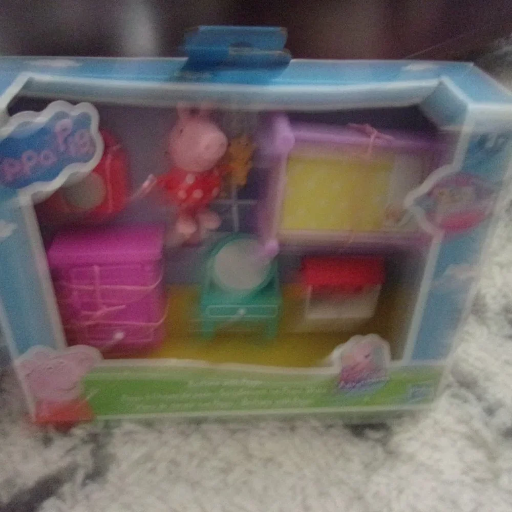 Peppa Pig Bedtime with Peppa Accessory Set New in box